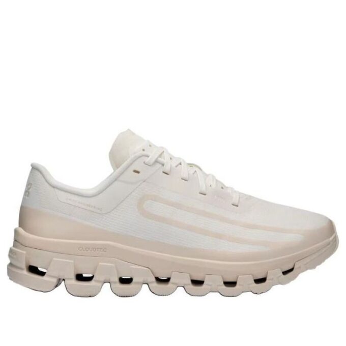 Cloudflow 4 IKON “White Moon”