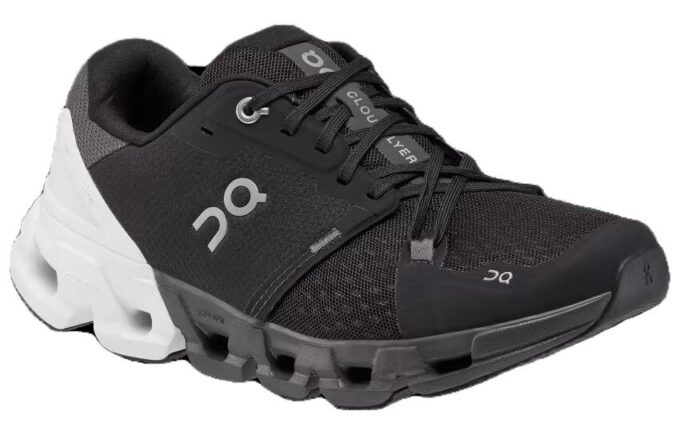 Cloudflyer 4 “Black White”