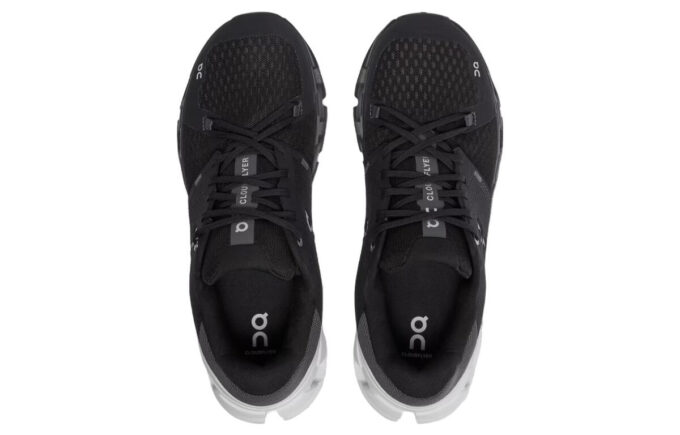 Cloudflyer 4 “Black White”