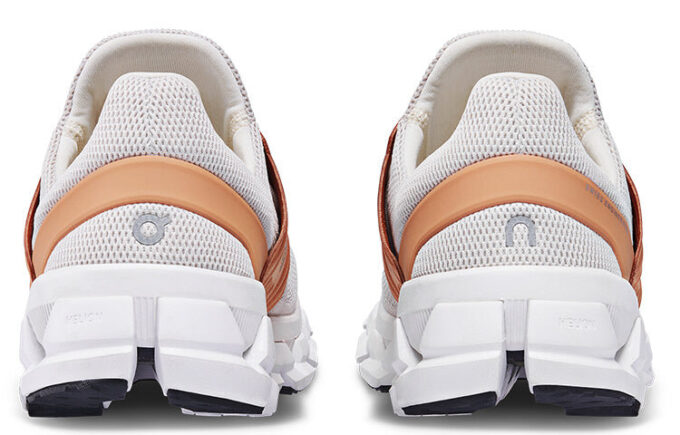 Cloudswift 3 Ad “Sandstone”