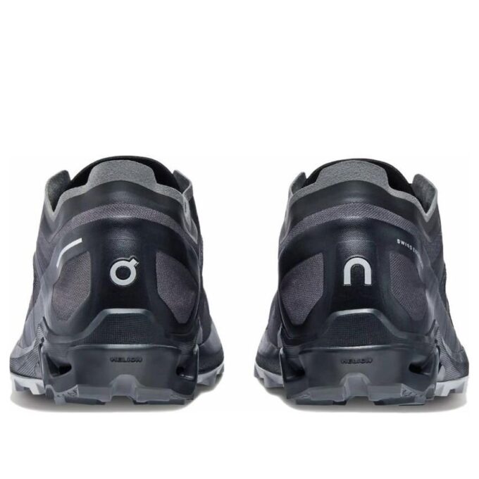 Cloudventure Peak 3 “Black Glacier”