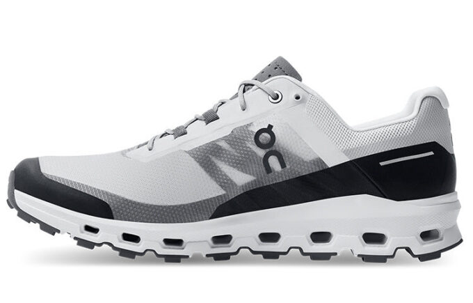 Cloudvista “Glacier Grey Black”