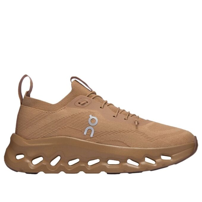 On Running x LOEWE Cloudtilt “Dark Sand”