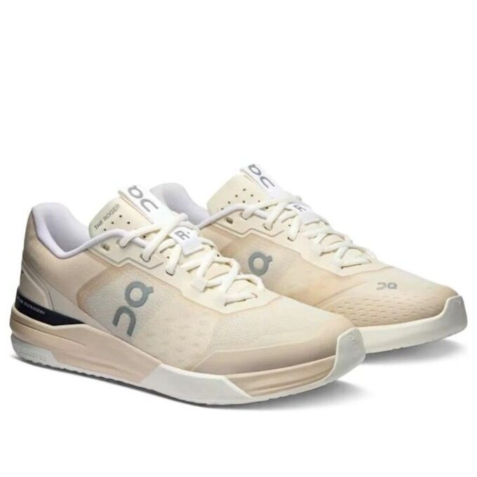 The Roger Advantage Pro “Cream Black”