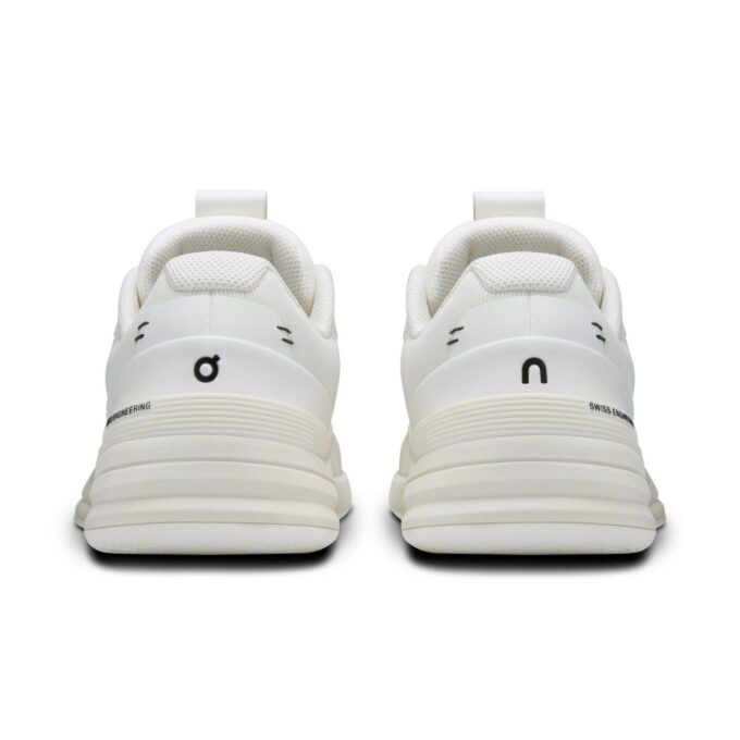 The Roger Pro “Undyed White Black”